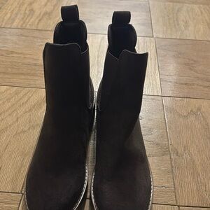 Kensie Suede Chelsea Boot
